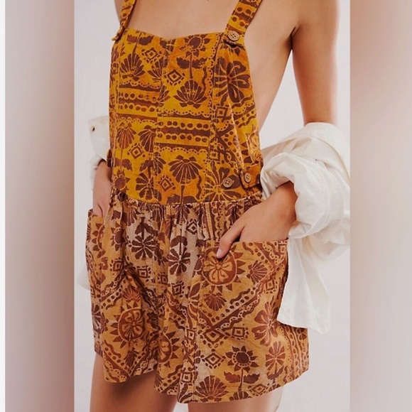 NEW FREE PEOPLE WOMENS PALM BAY PRINTED SHORTALLS OVERALLS LARGE BROWN BOHO - Picture 3 of 8